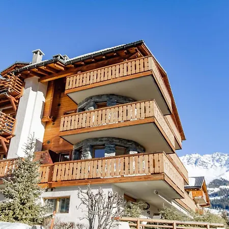 Spacious 2 Bedroom Close To The Sports Centre - What'app - 0049-1551-0224-169 - For Reservations! Apartment Verbier
