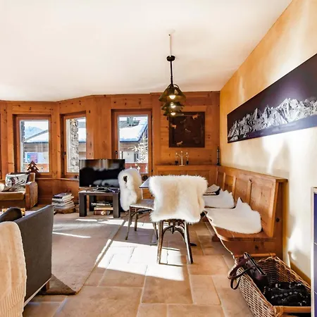 Spacious 2 Bedroom Close To The Sports Centre - What'app - 0049-1551-0224-169 - For Reservations! *